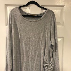 Loft Gray Top with tie (2X)